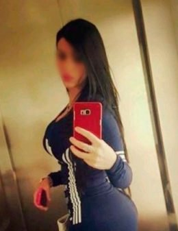 1-sara-masajista-profesional-sagrada-familia